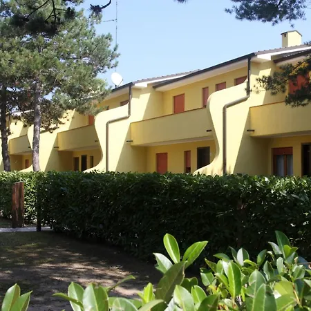 Modern Flat With Garden - Beahost