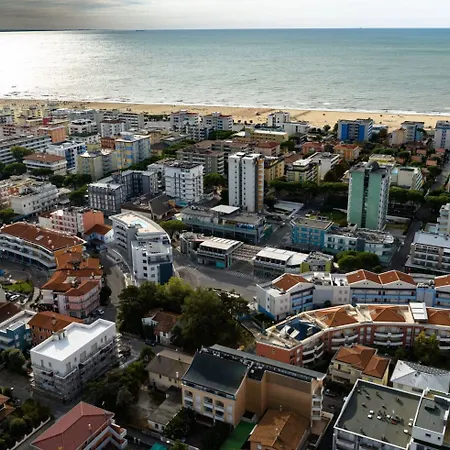 Modern Flat In A With Pools - Beahost Apartment Bibione