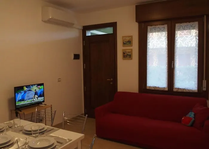 Modern Flat With Garden - Beahost 公寓